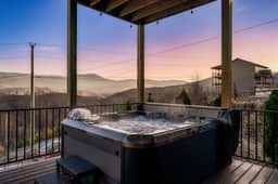 Smoky Mountain View Lodge - Image 5