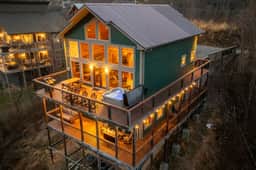 Three Bears Chalet - Image 2