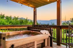 Mountain View Lodge - Image 2