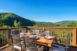 HotTub/FirePit/GameRoom/Theater/VIEWS/Sleeps10! - Image 4