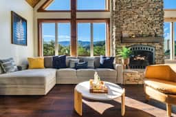 HotTub/FirePit/GameRoom/Theater/VIEWS/Sleeps10! - Image 5
