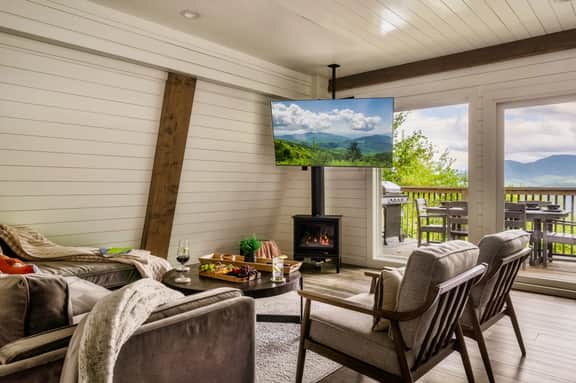 Alpine Abode - Image 3