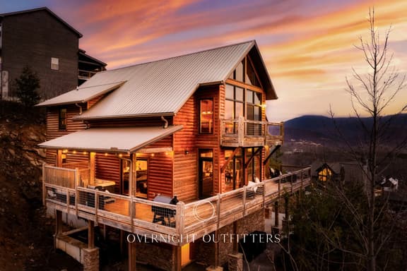 Skyline Chalet - Image 1